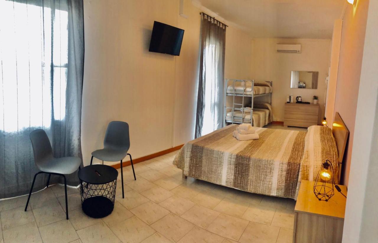 Hotel Mara Rimini Buitenkant foto