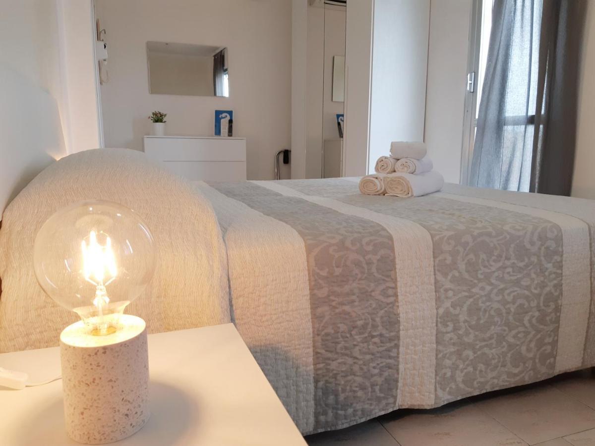 Hotel Mara Rimini Buitenkant foto